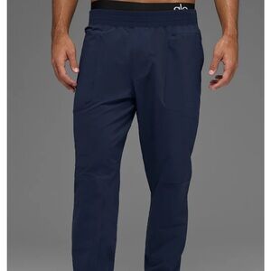 ALO Yoga Men's Navy Joggers